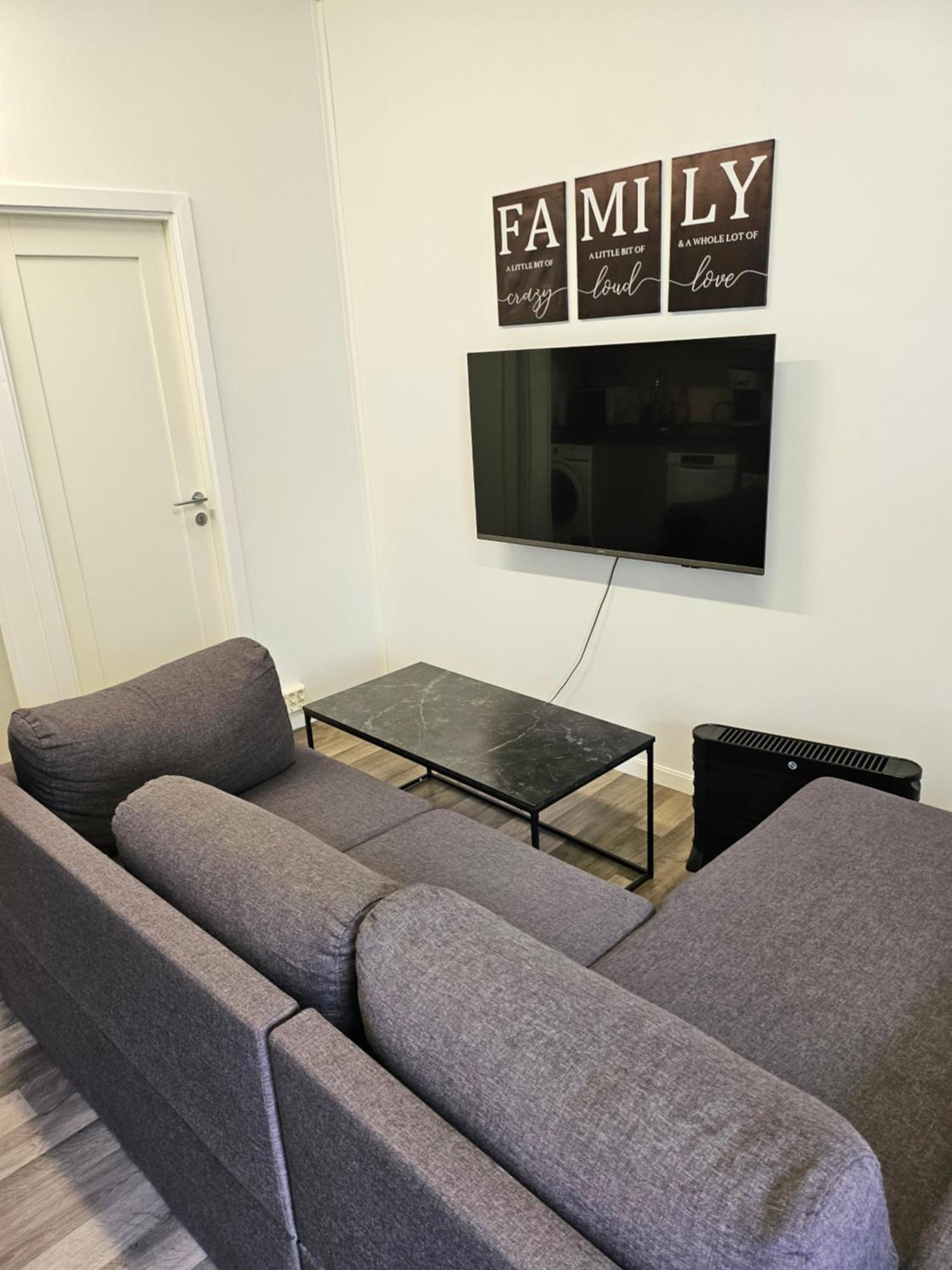 Tromsoapartment Silent Area With Nice View I Have Warm Caravan For Rent Same Place, 4 People Exteriér fotografie