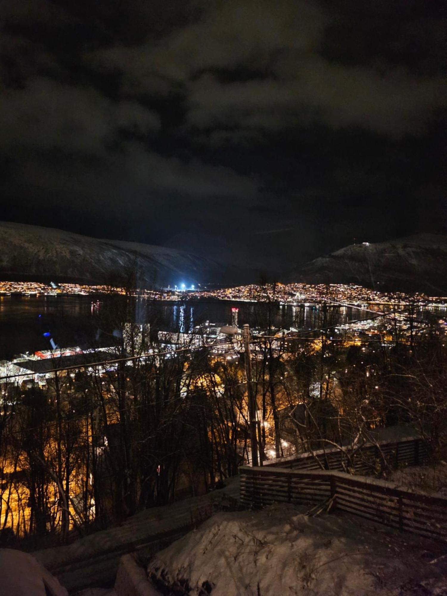 Tromsoapartment Silent Area With Nice View I Have Warm Caravan For Rent Same Place, 4 People Exteriér fotografie