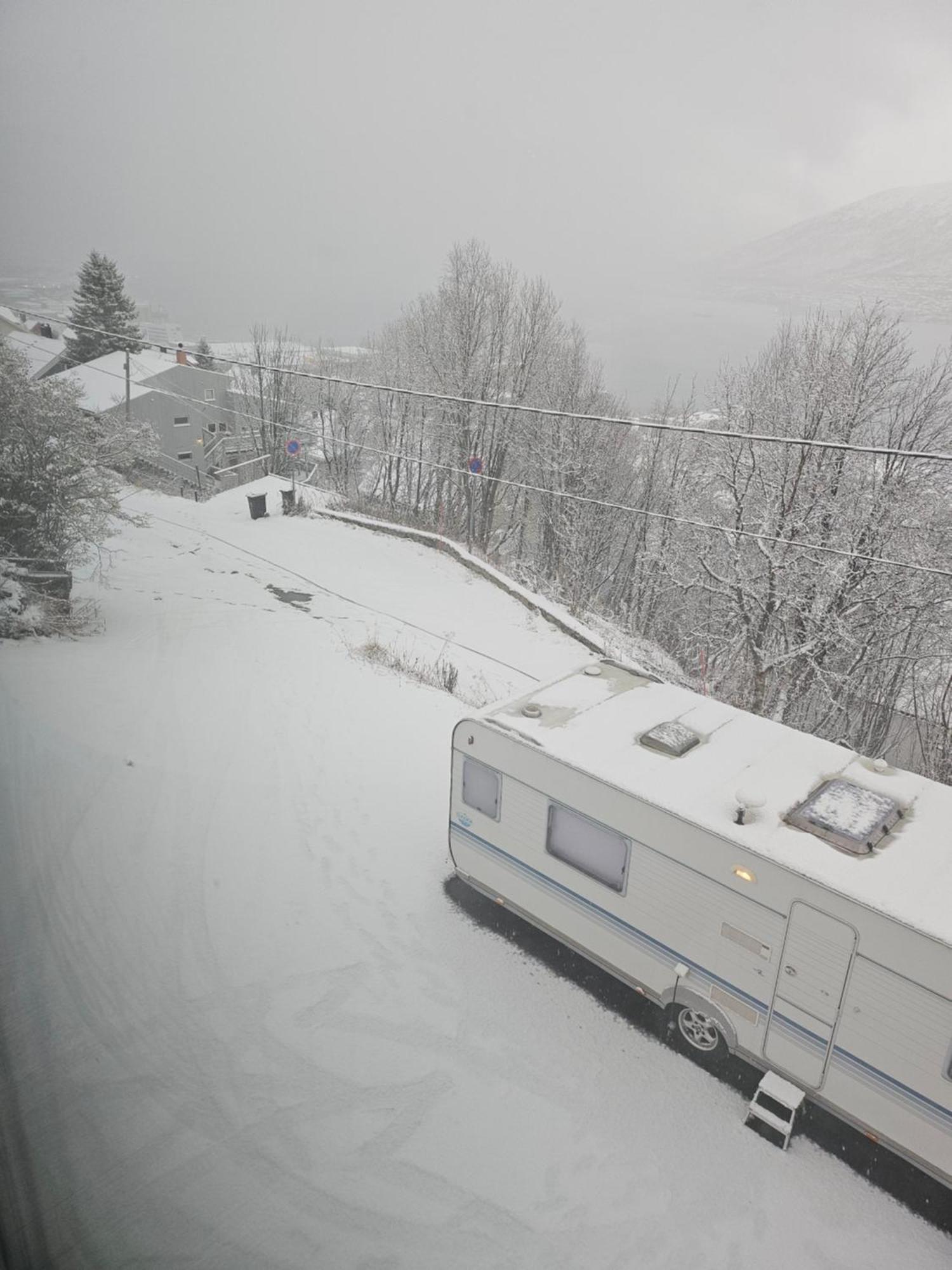 Tromsoapartment Silent Area With Nice View I Have Warm Caravan For Rent Same Place, 4 People Exteriér fotografie